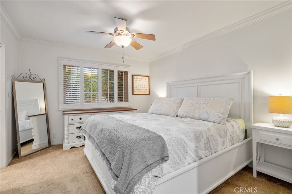 2240 La Sierra Way