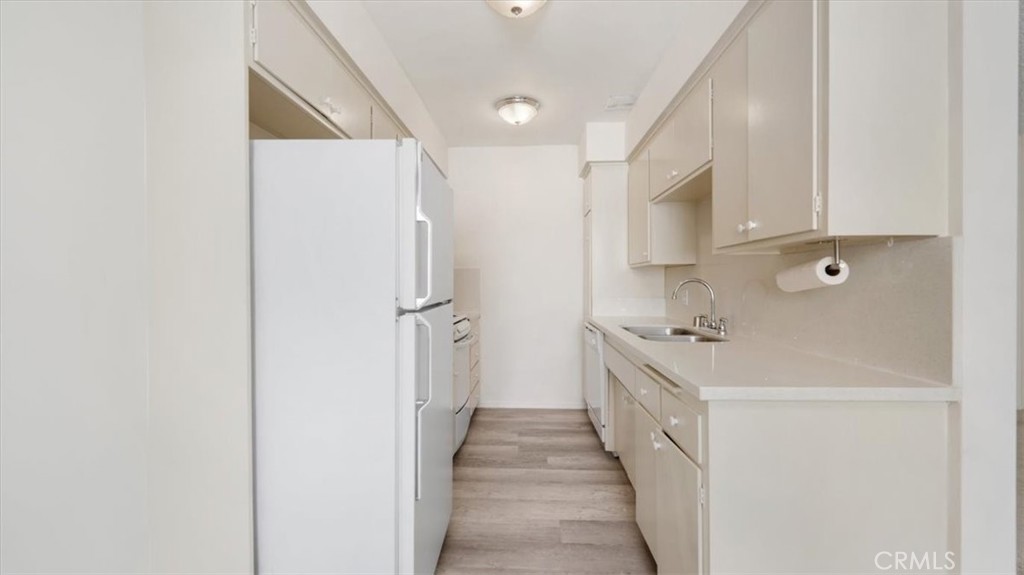 1115 Cordova Street 207