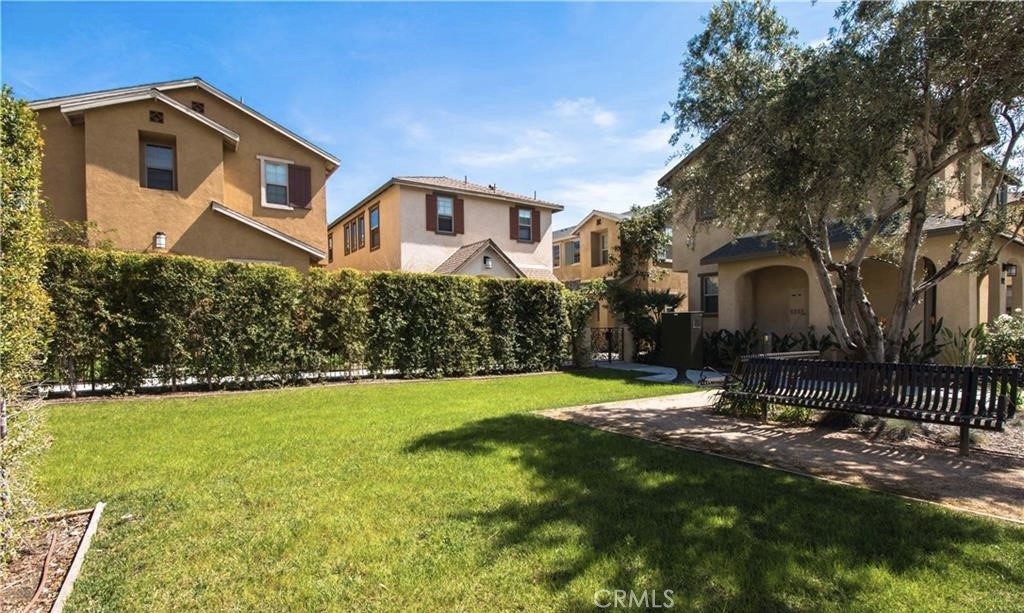 912 N Alameda Avenue