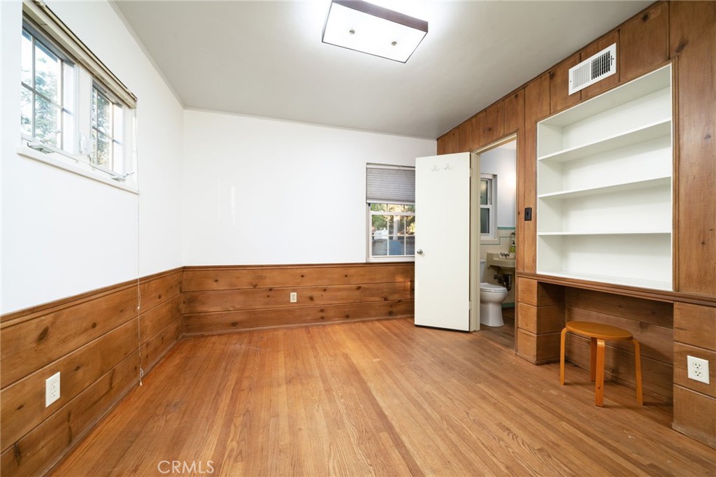 644 W 10th Street
