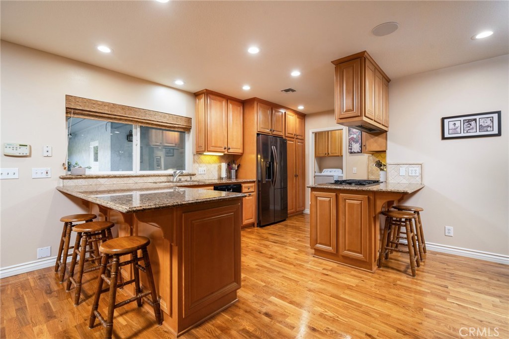 2409 Crescent View Drive