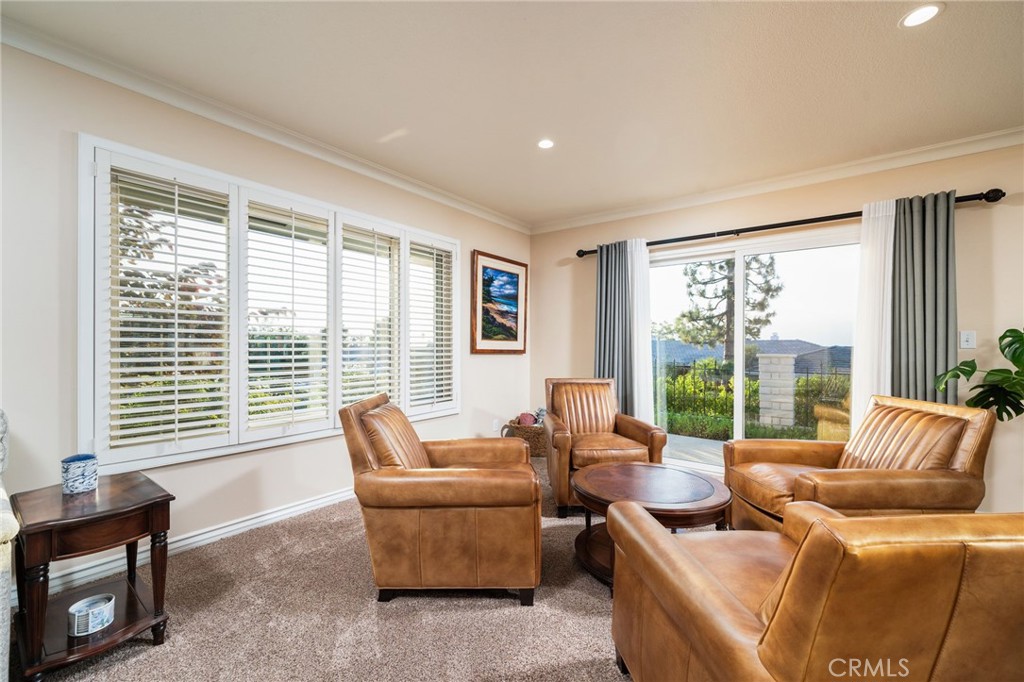 2409 Crescent View Drive