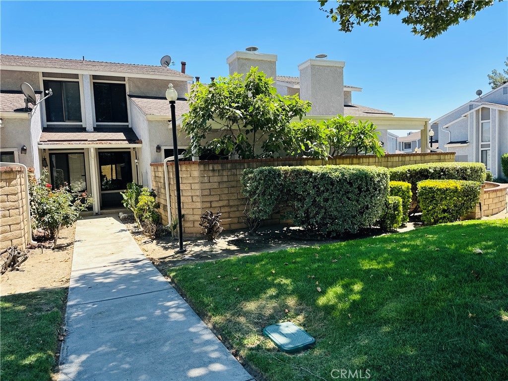 2003 S Mountain Avenue 5