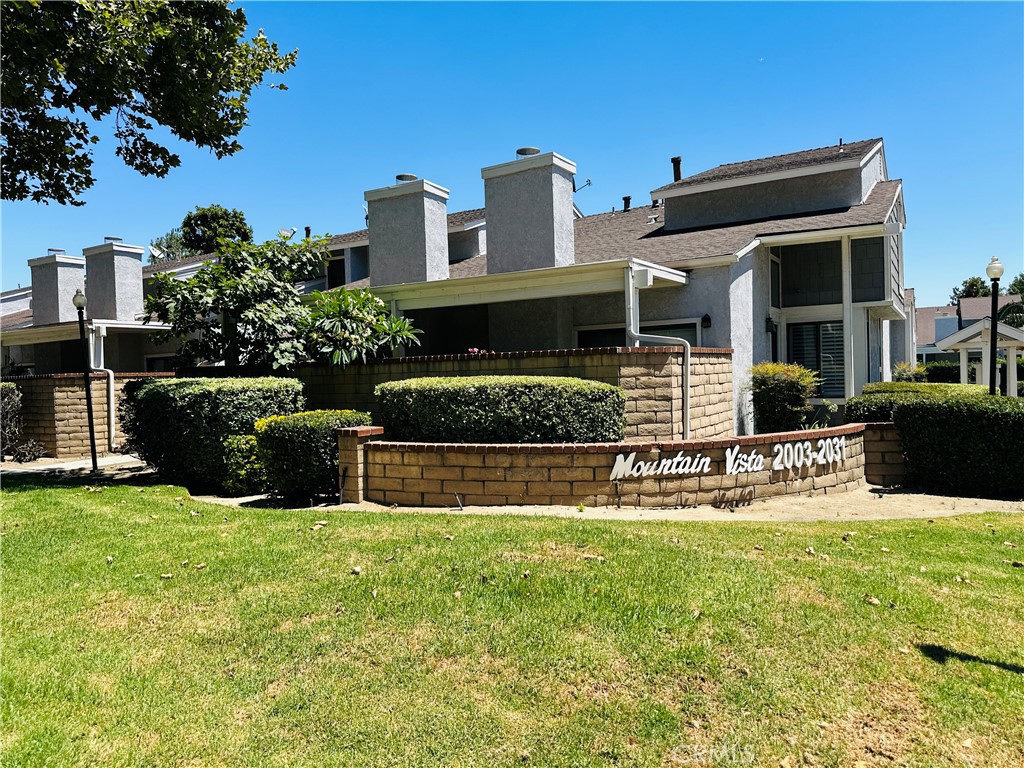 2003 S Mountain Avenue 5