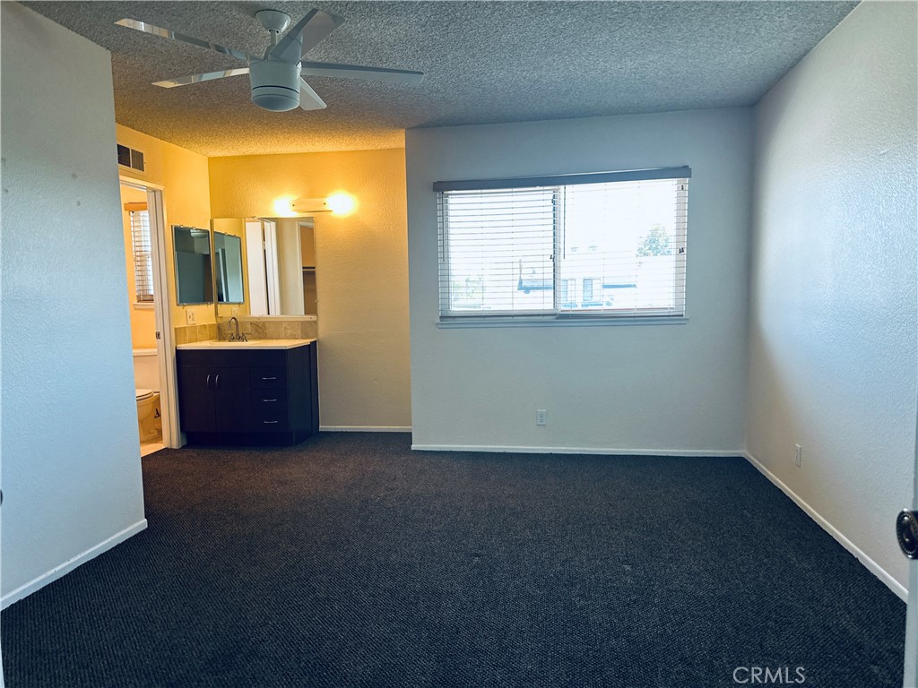 2003 S Mountain Avenue 5