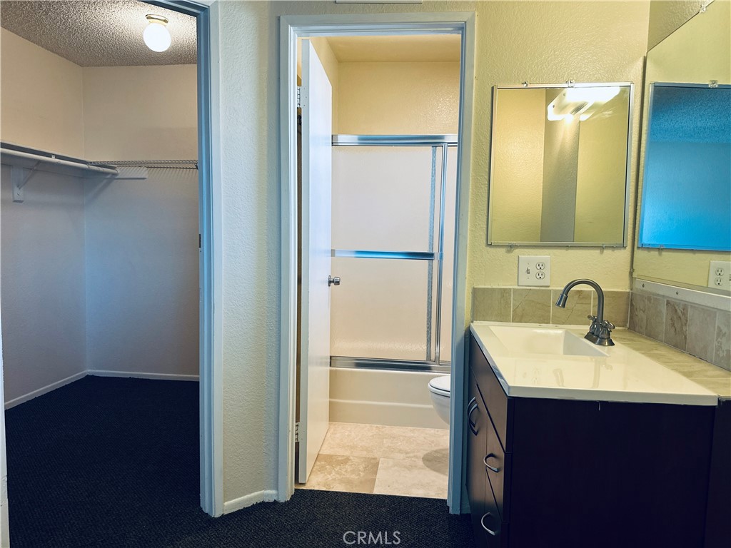 2003 S Mountain Avenue 5