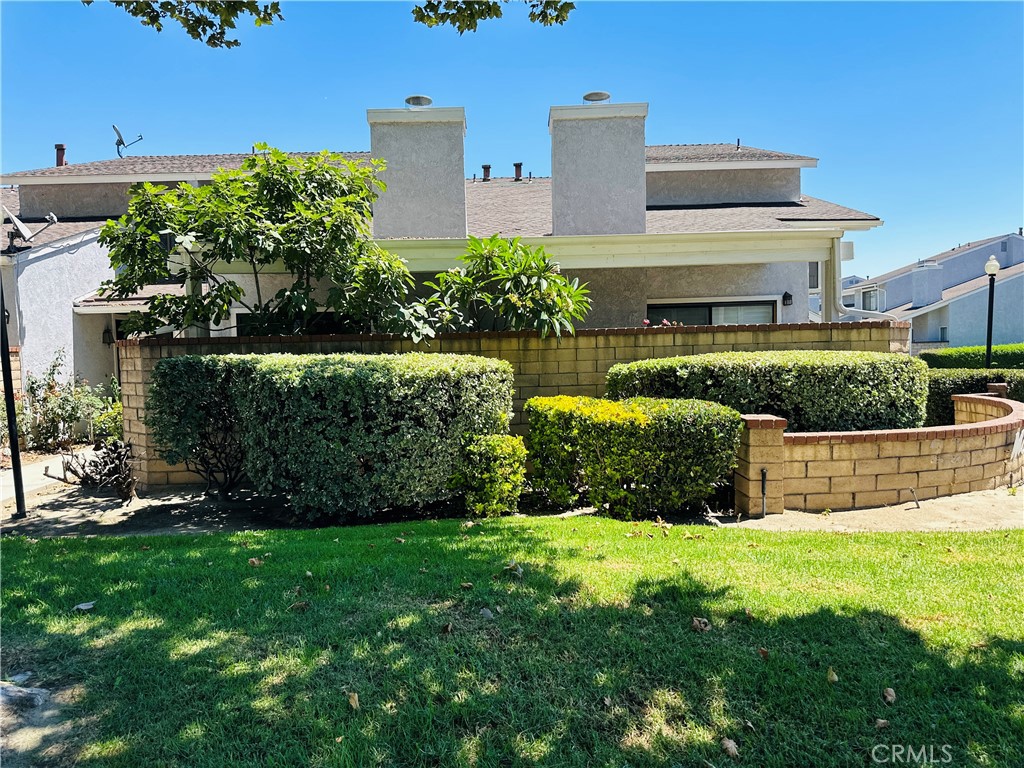 2003 S Mountain Avenue 5