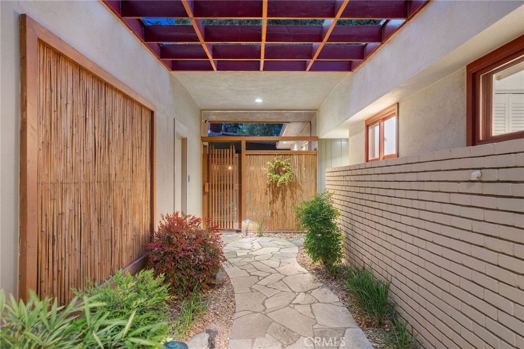 1408 Via Zurita Street