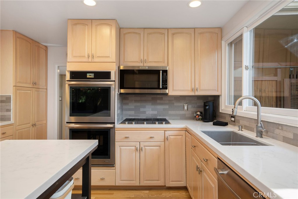 1408 Via Zurita Street