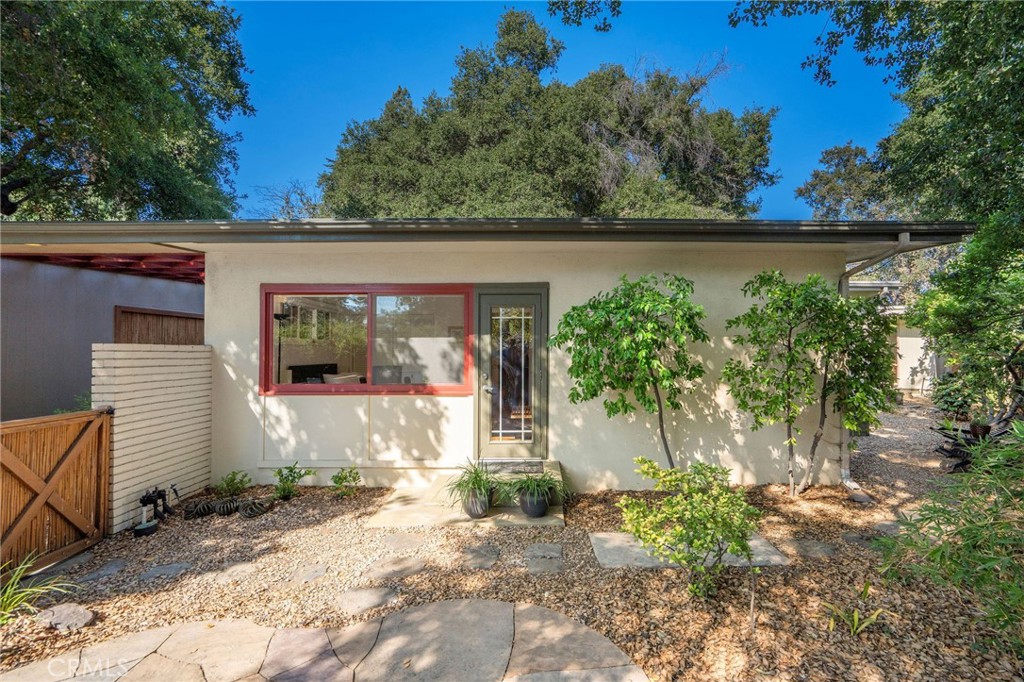 1408 Via Zurita Street