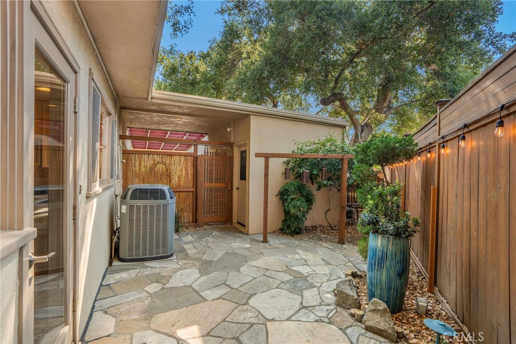 1408 Via Zurita Street