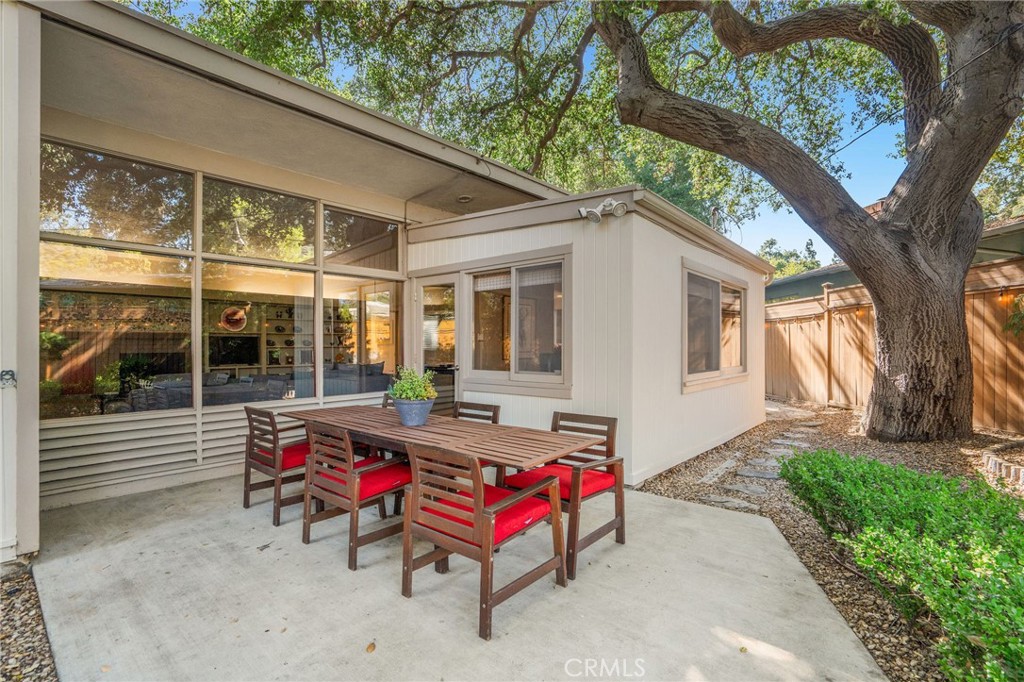 1408 Via Zurita Street