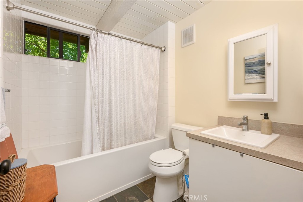 1343 Via Zurita Street