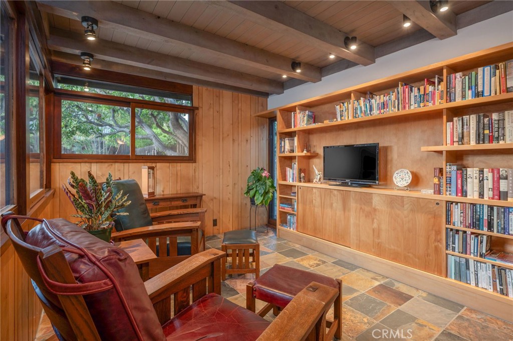 1343 Via Zurita Street