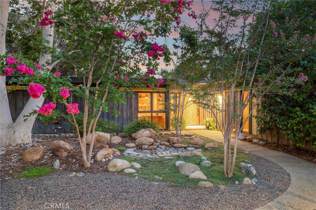 1343 Via Zurita Street