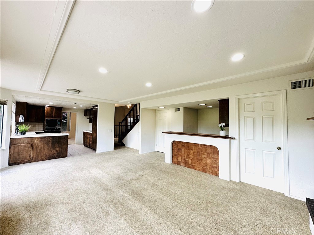 1592 Rosewood Street