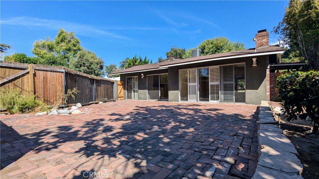 358 W 8th Street