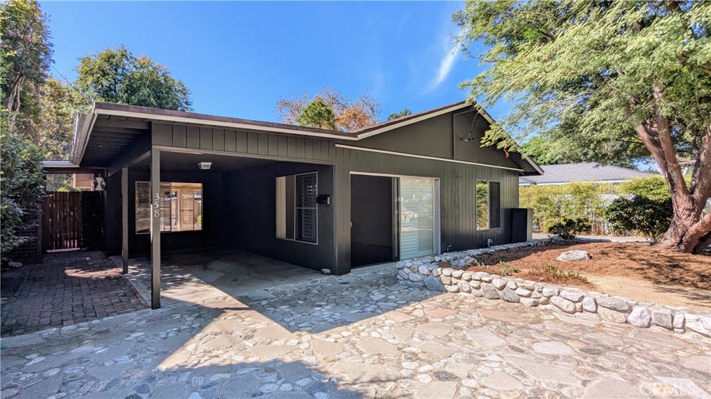 358 W 8th Street