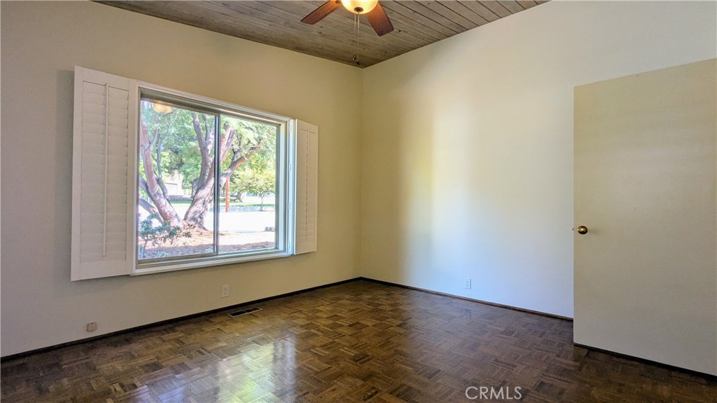358 W 8th Street