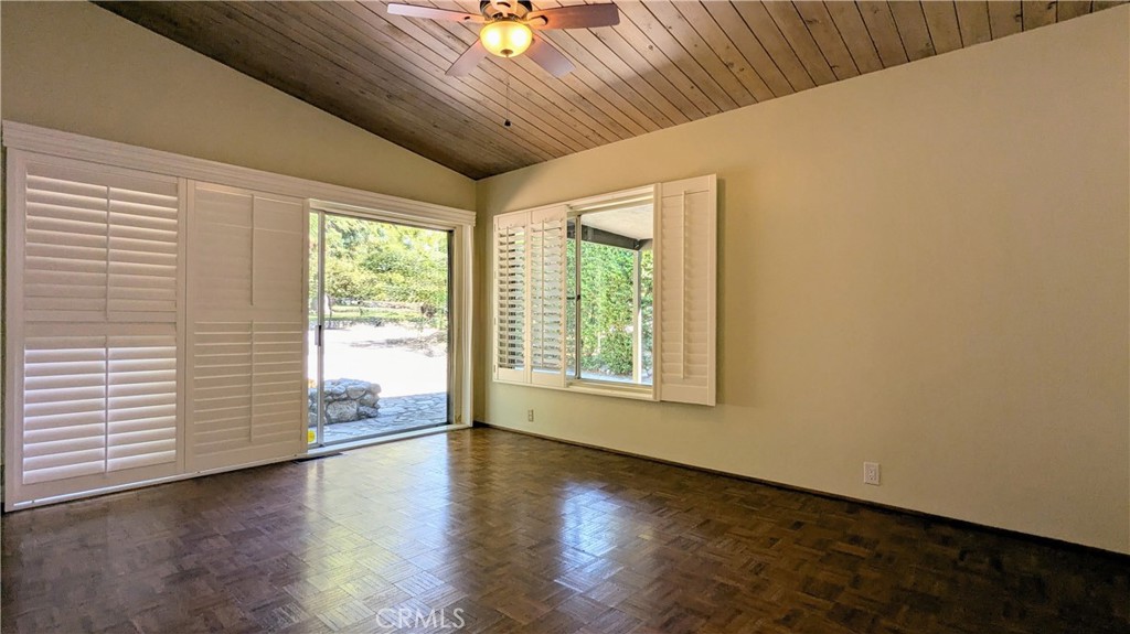 358 W 8th Street