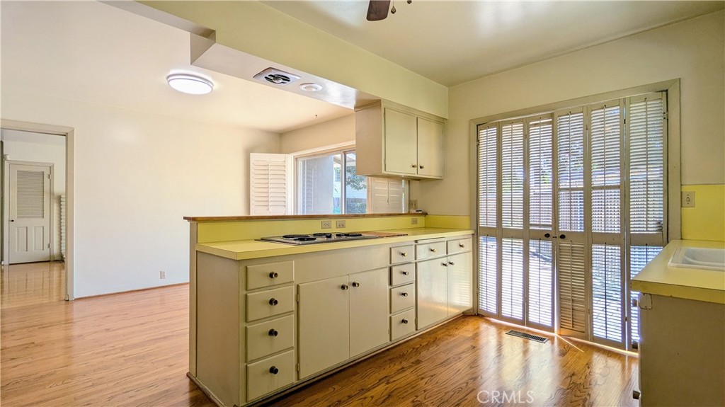 358 W 8th Street