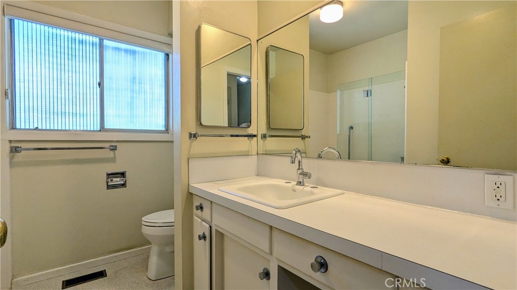 358 W 8th Street