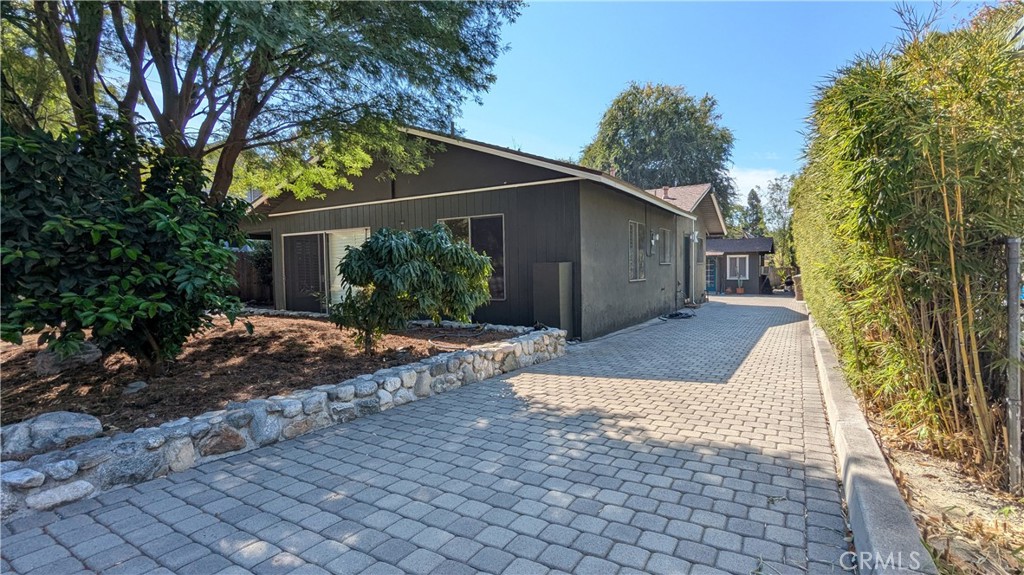 358 W 8th Street
