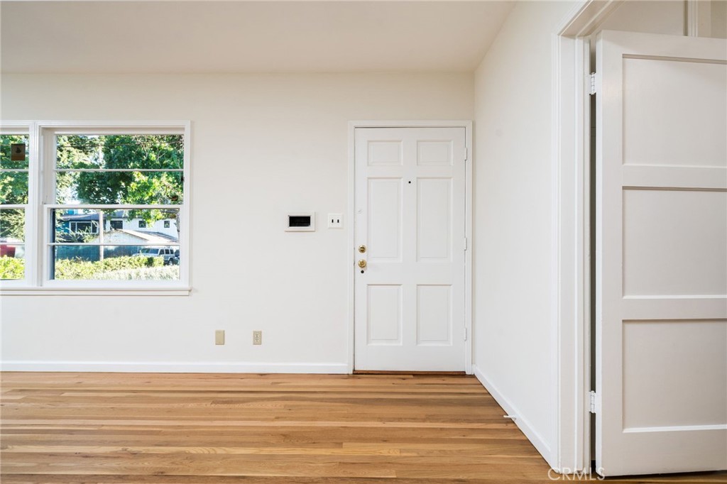 555 W 9th Street