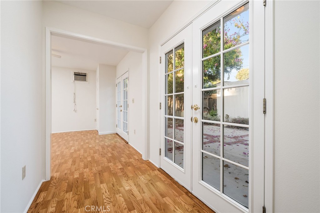 555 W 9th Street