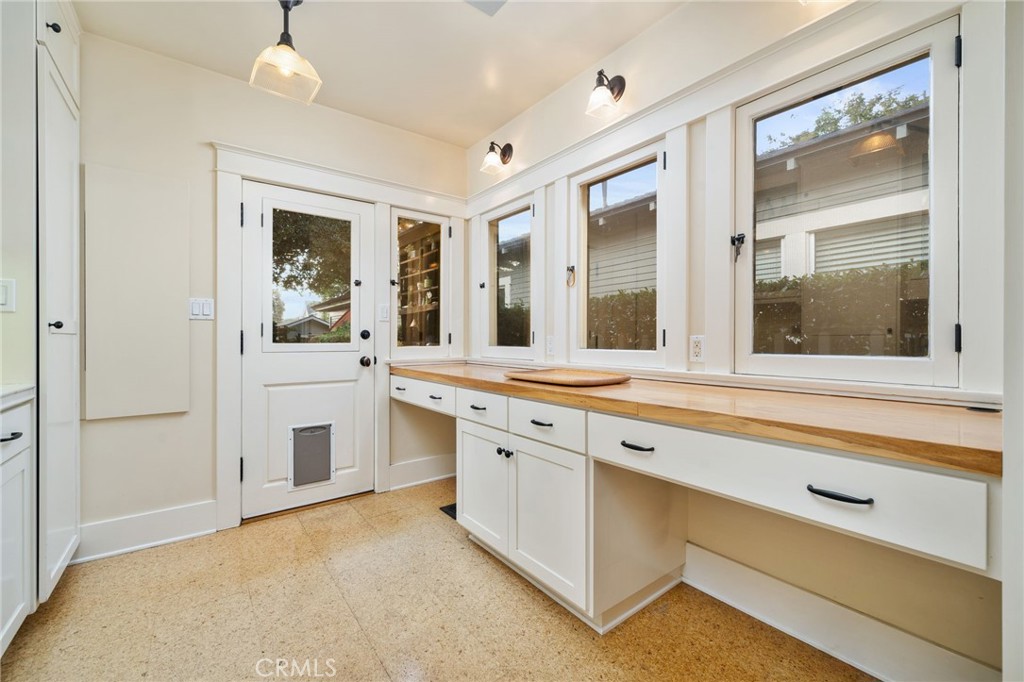 335 - 337 Harvard Avenue