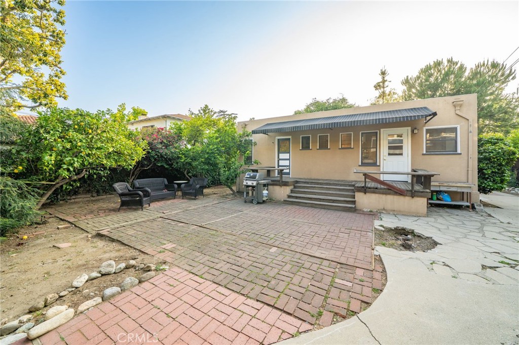1150 N Indian Hill Boulevard