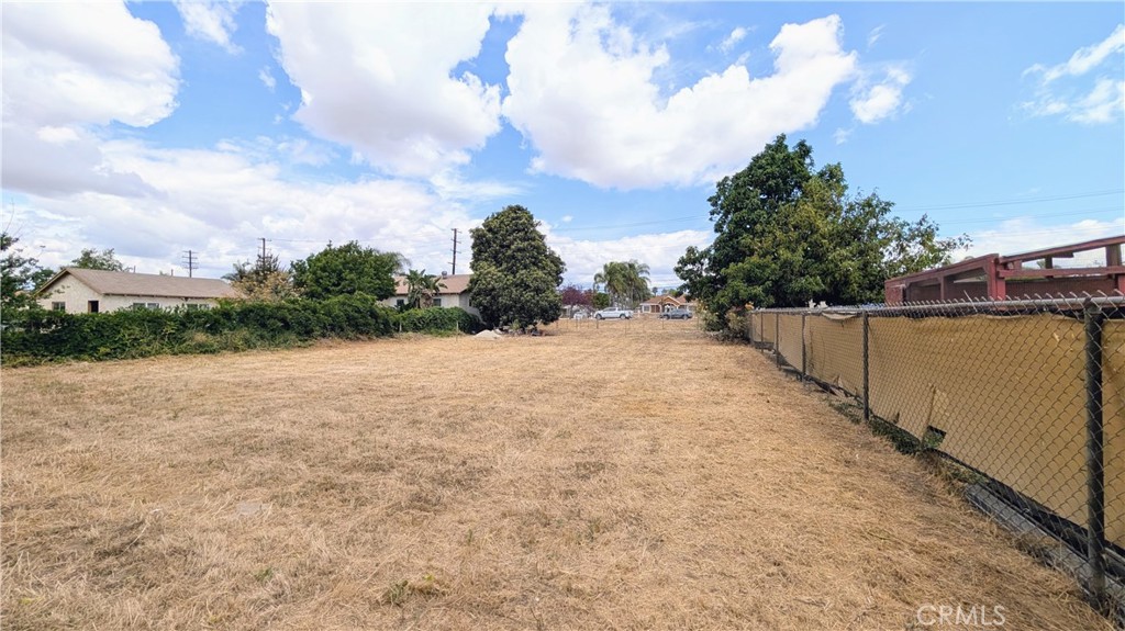 220 E Francis