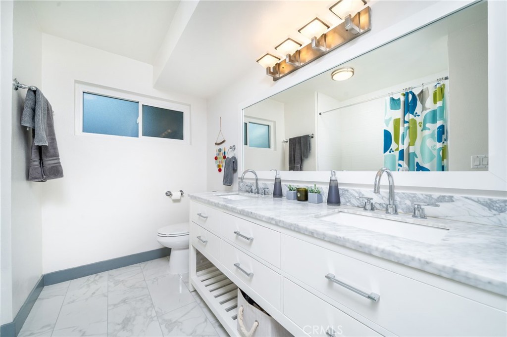 2129 N San Marcos Place