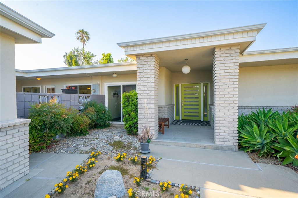 2129 N San Marcos Place
