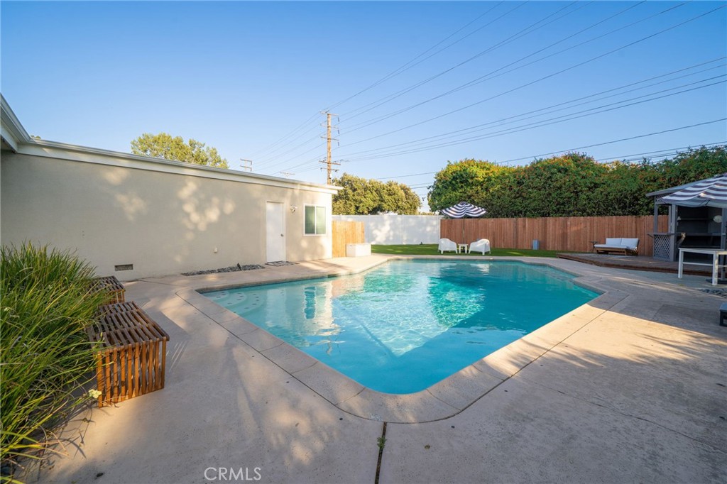 2129 N San Marcos Place