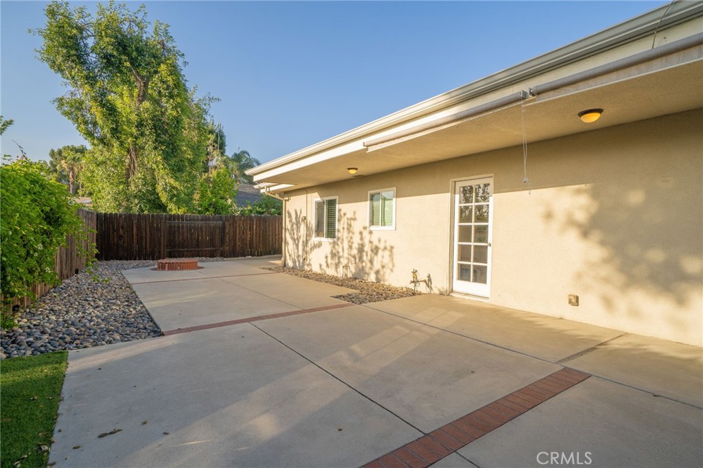 2129 N San Marcos Place