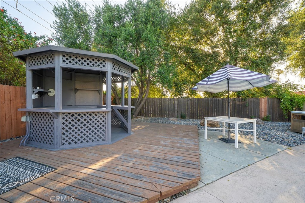 2129 N San Marcos Place