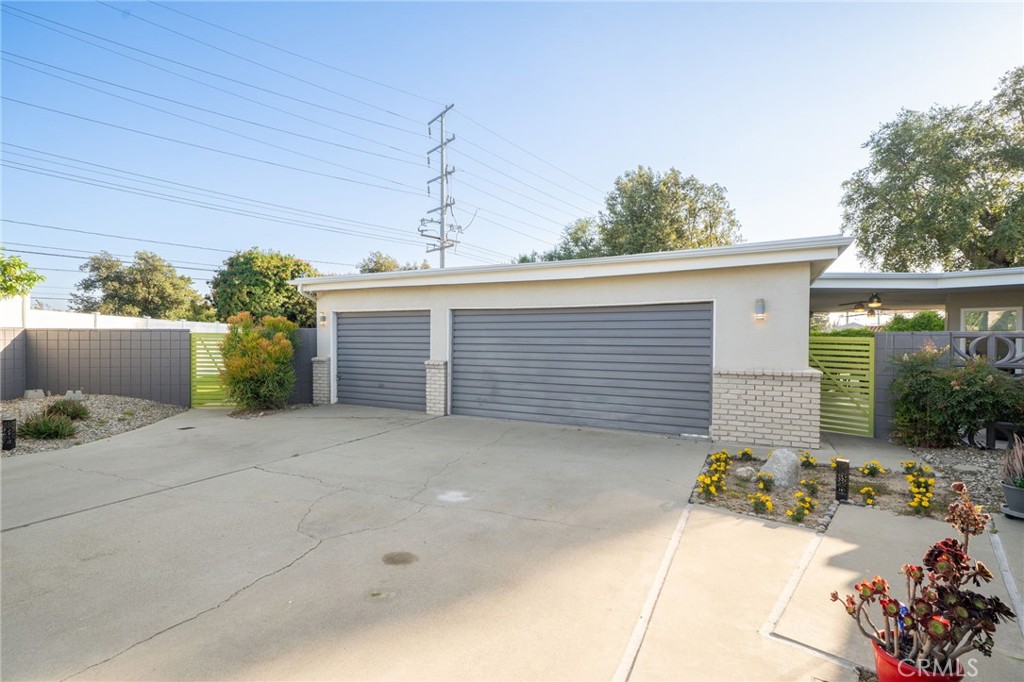 2129 N San Marcos Place