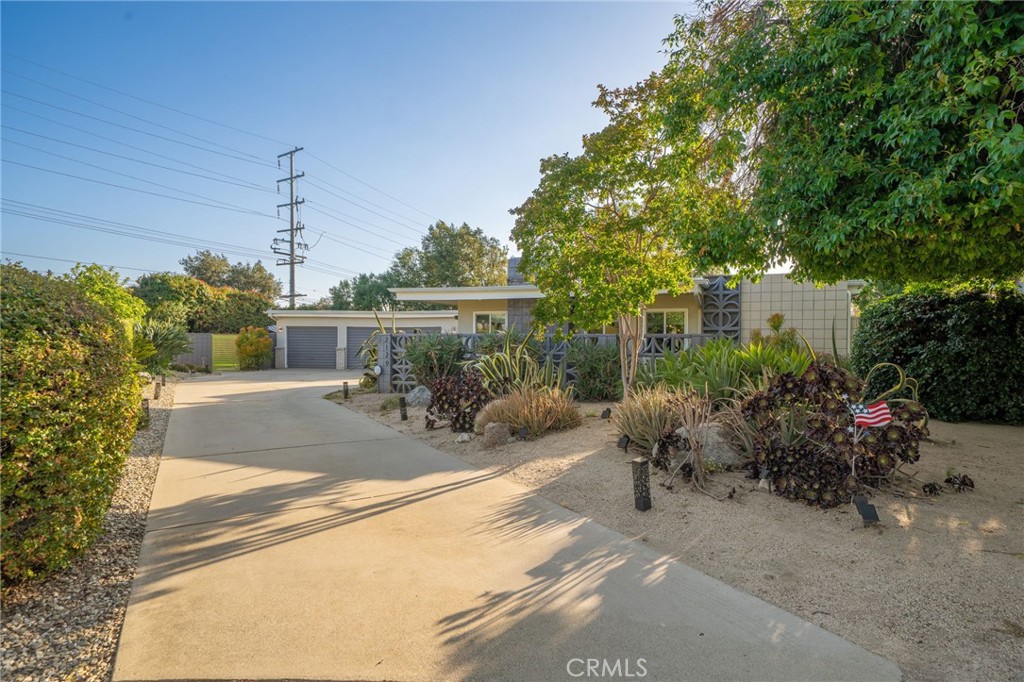 2129 N San Marcos Place