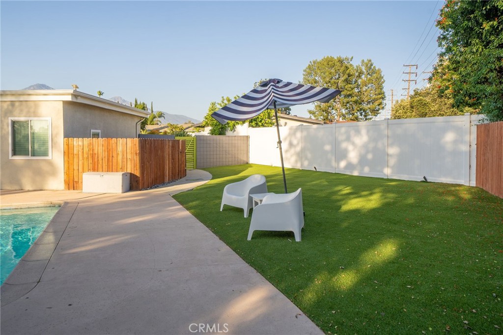 2129 N San Marcos Place