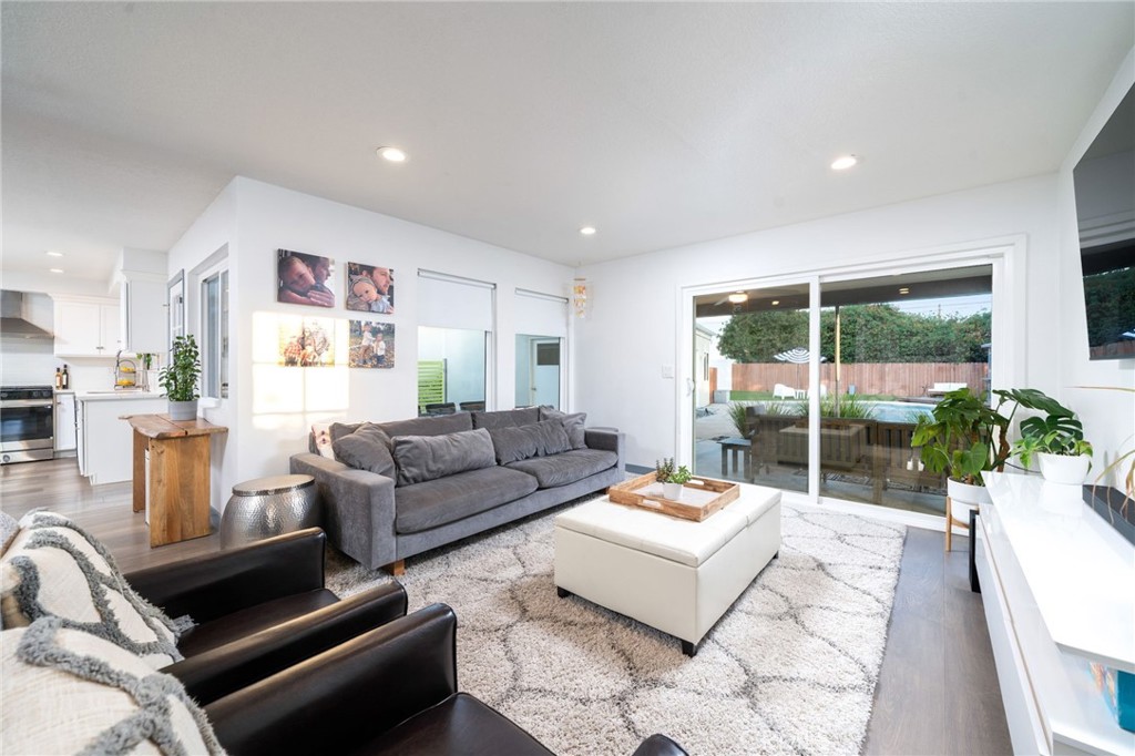 2129 N San Marcos Place