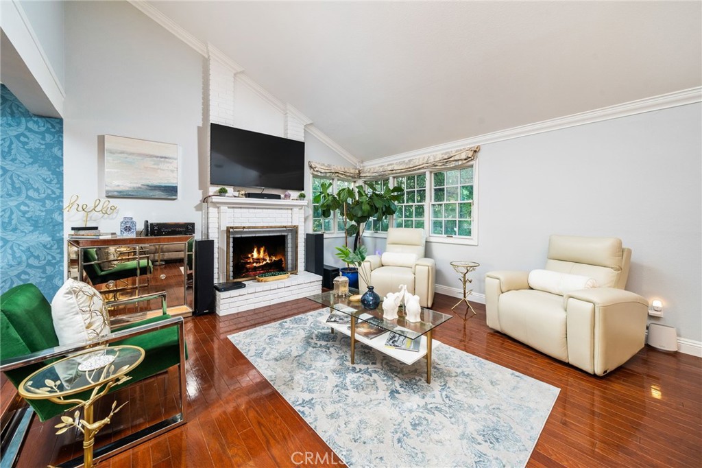 1935 Lassen Avenue