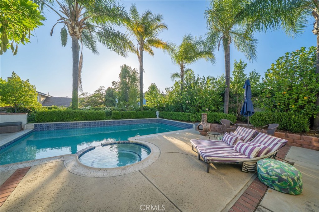 1935 Lassen Avenue