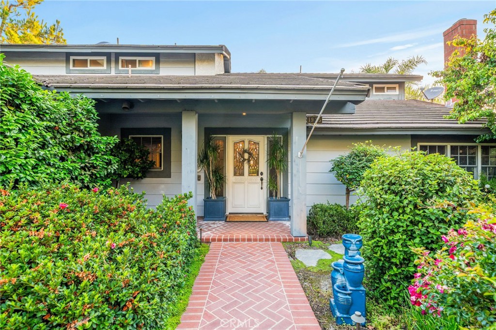 1935 Lassen Avenue