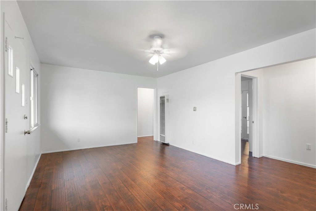 270 S 1st
