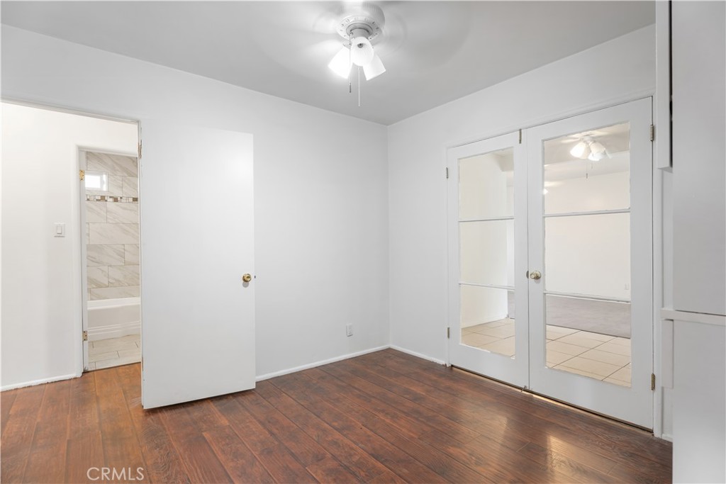 270 S 1st