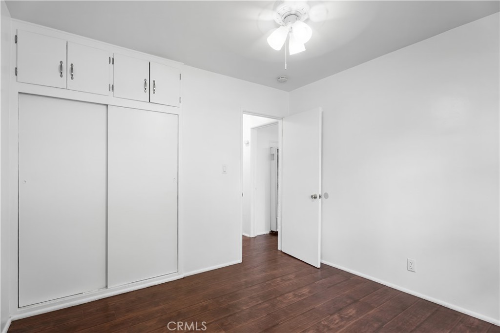 270 S 1st