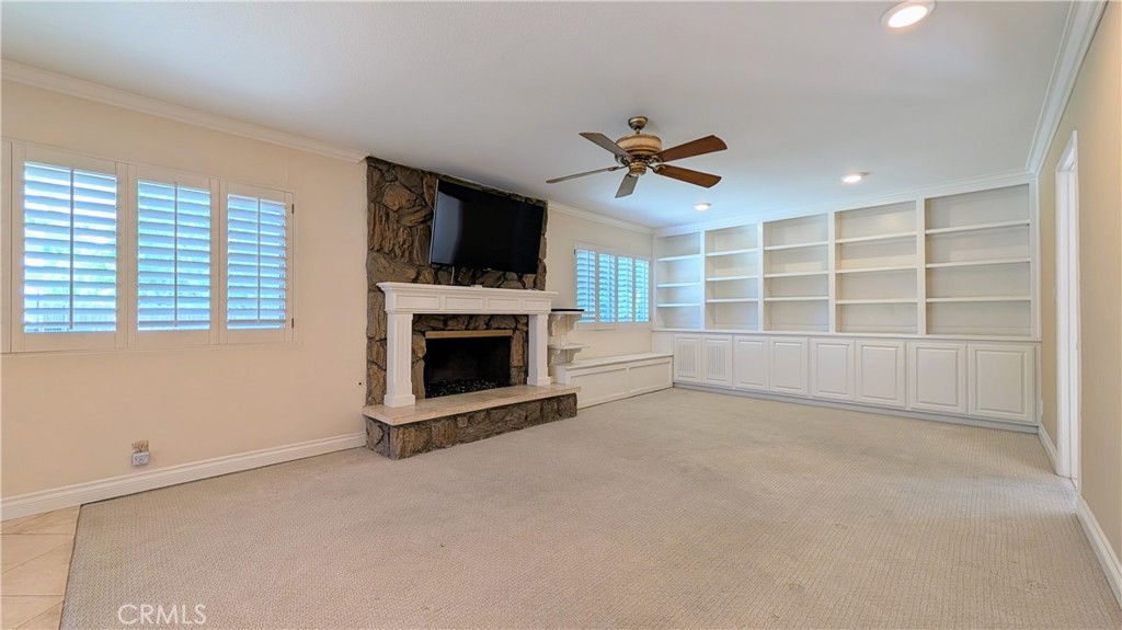 2397 N San Benito Court