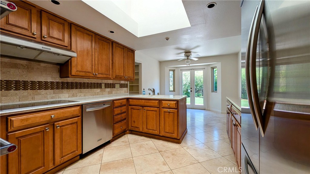 2397 N San Benito Court