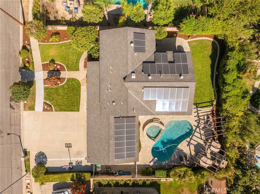 280 E Miramar